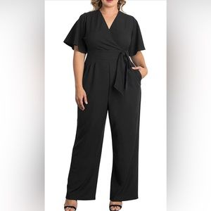 Black plus size romper.